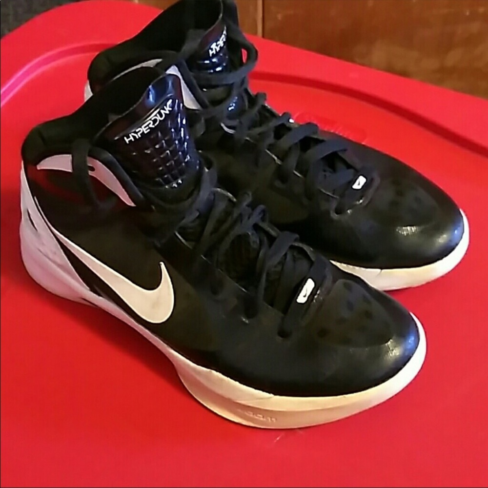 Size 7 Nike Hyperdunk
